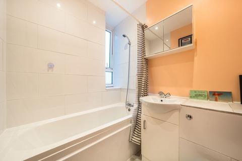 1 bedroom flat for sale, Leigham Court Road, London SW16