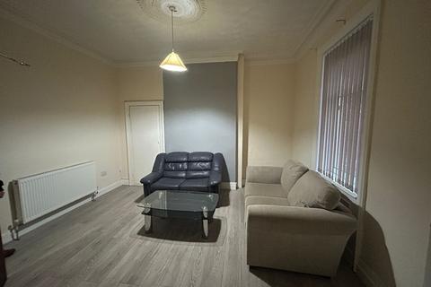4 bedroom house to rent, Dilston Road, City Centre NE4