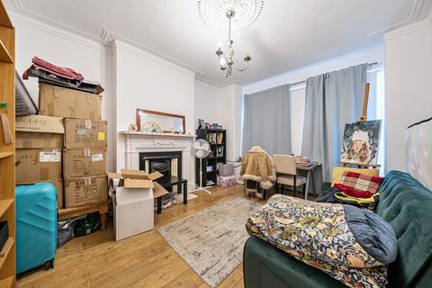 3 bedroom apartment for sale, Weir Road, London SW12
