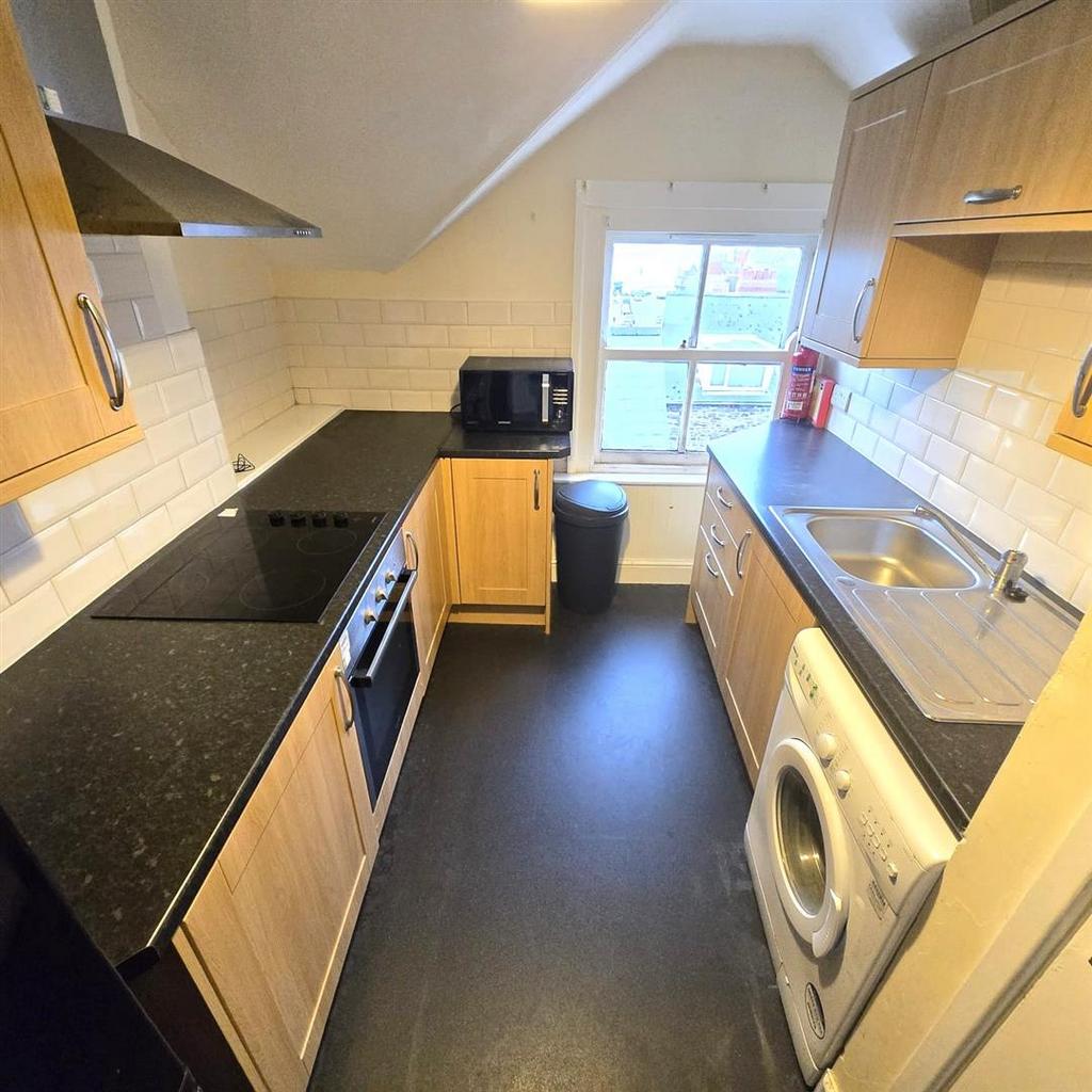 Kitchen1.jpg