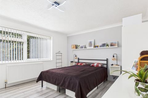 2 bedroom apartment for sale, Rowan Drive, Highcliffe, Dorset, BH23