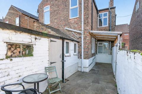 2 bedroom terraced house for sale, Chatsworth Terrace, York