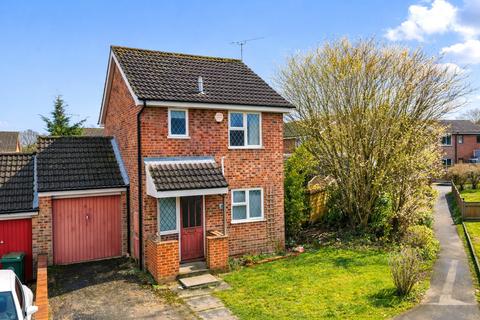 undefined, Caernarvon, Camberley GU16