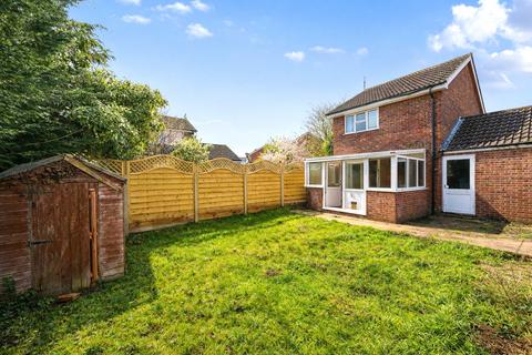 undefined, Caernarvon, Camberley GU16