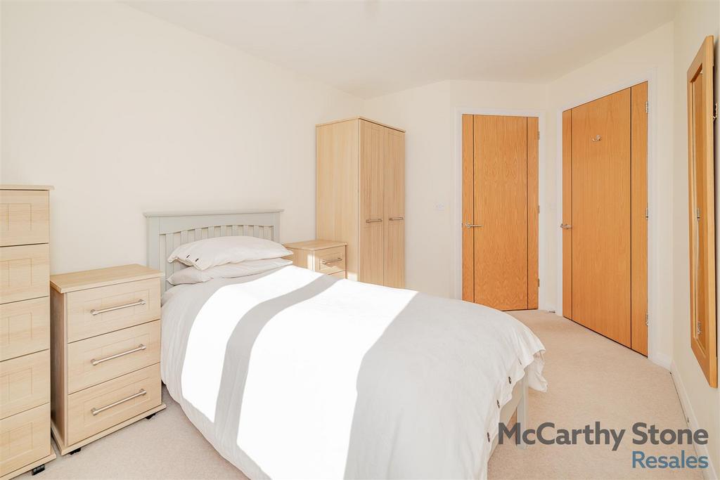 8661746-interior02.jpg