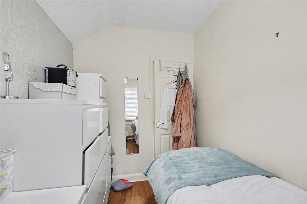 Bedroom 3 2.jpeg