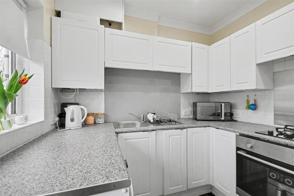 Kitchen 1.jpeg