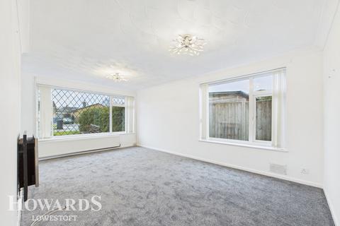 2 bedroom detached bungalow for sale, Breydon Way, Lowestoft