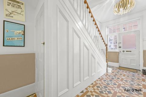 undefined, Kings Avenue, Buckhurst Hill, IG9