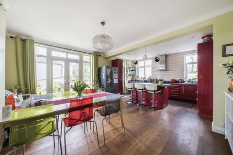 undefined, Covington Way, London SW16