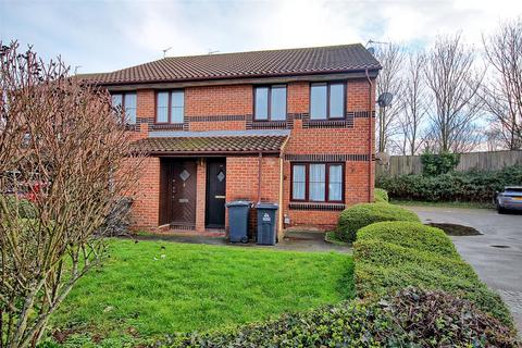 1 bedroom maisonette for sale, Hamburgh Court, Waltham Cross EN8