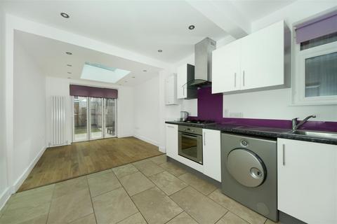 undefined, Glenfield Road, W13