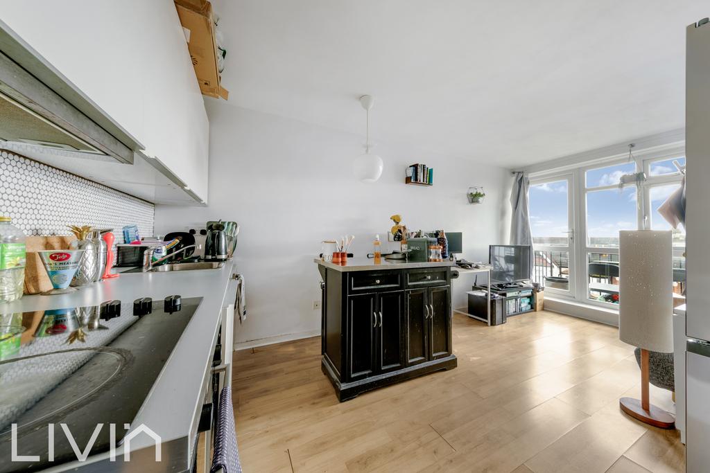 Coulthurst court, 8 25