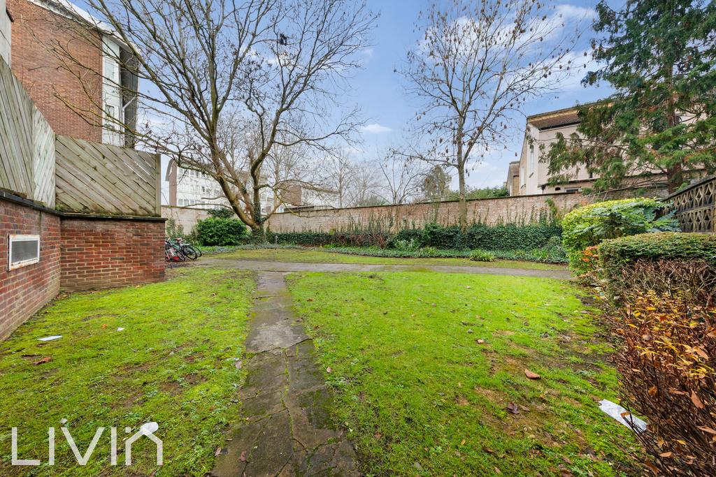 Coulthurst court, 8 35