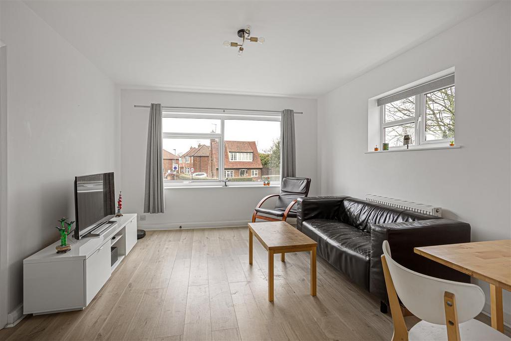 4 Heworth Court 22.jpg