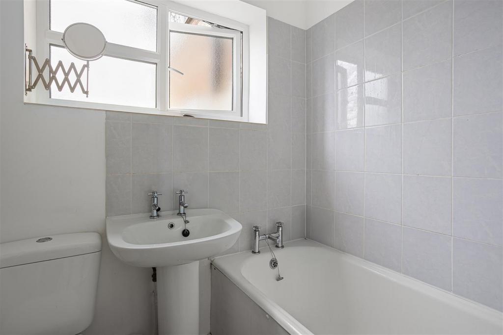 4 Heworth Court 34.jpg