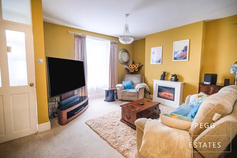 2 bedroom terraced house for sale, Cavern Road, Torquay
