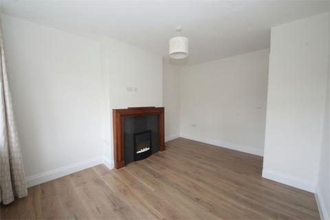 2 bedroom flat to rent, Friern Park, North Finchley, London, N12