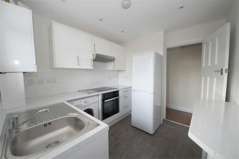 2 bedroom flat to rent, Friern Park, North Finchley, London, N12