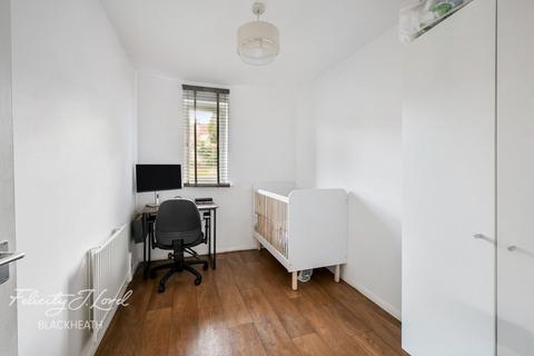 2 bedroom apartment for sale, Bernard Ashley Drive, Charlton