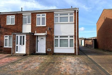Levett Close, Isle Of Grain, Rochester, ME3