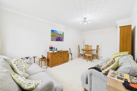 2 bedroom bungalow for sale, Windermere Drive, Bridlington