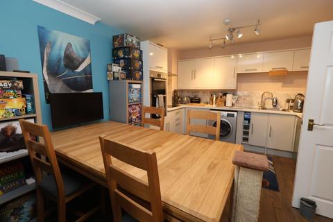2 bedroom flat for sale, Chester Road, Stretford, M32