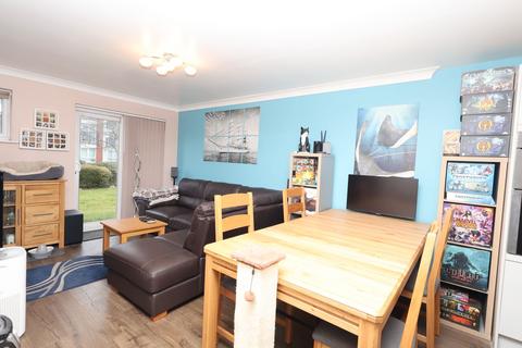 2 bedroom flat for sale, Chester Road, Stretford, M32