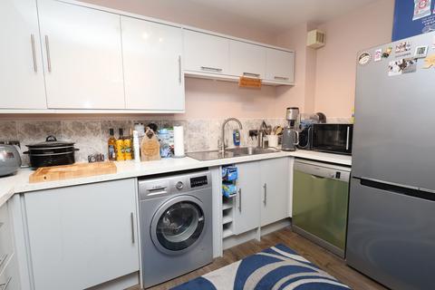 2 bedroom flat for sale, Chester Road, Stretford, M32
