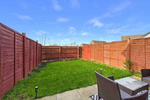 3 bedroom semi-detached house for sale, Swannington Drive Kingsway, Quedgeley, Gloucester, Gloucestershire, GL2