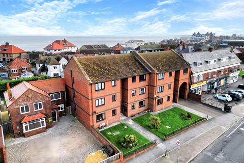 2 bedroom flat for sale, 6 Howards Court, Whitby