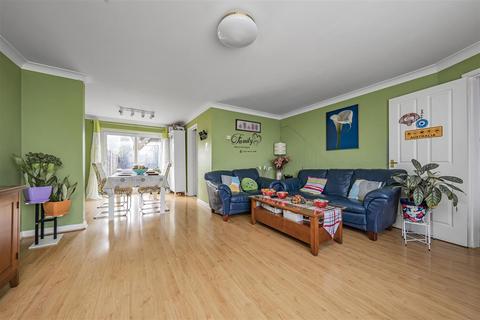 undefined, Dedworth Drive, Windsor