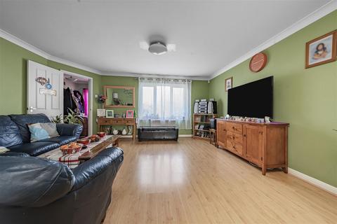 undefined, Dedworth Drive, Windsor