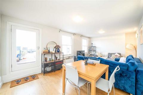 2 bedroom flat to rent, Brixton Road, London SW9