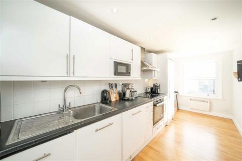 2 bedroom flat to rent, Brixton Road, London SW9