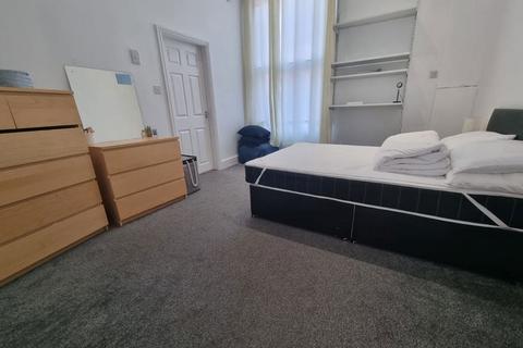 undefined, Blenheim Terrace, University, Leeds LS2 9HD