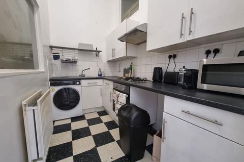 undefined, Blenheim Terrace, University, Leeds LS2 9HD