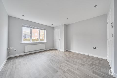 3 bedroom terraced house to rent, Primrose Avenue, Sittingbourne, Kent, ME10