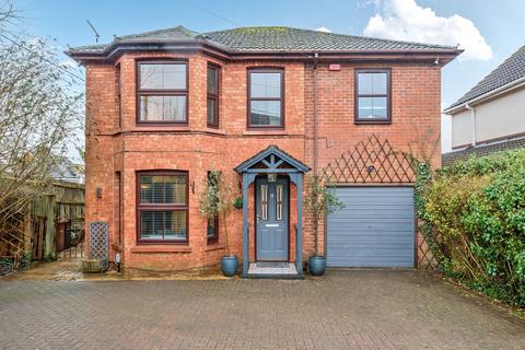 4 bedroom detached house for sale, Leigh Road, Andover, SP10 2AS