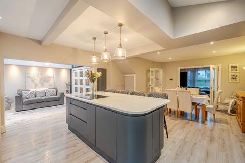 4 bedroom detached house for sale, Leigh Road, Andover, SP10 2AS