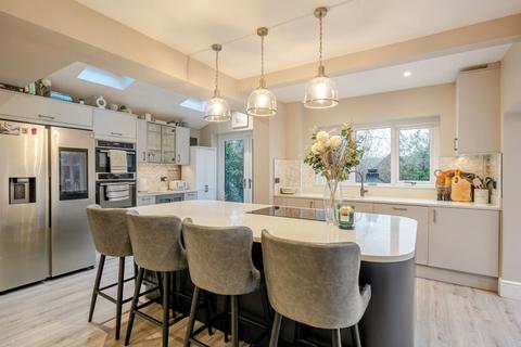 4 bedroom detached house for sale, Leigh Road, Andover, SP10 2AS
