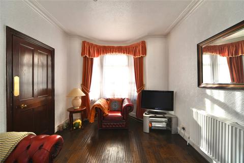 2 bedroom terraced house for sale, Devon Road, Barking, IG11