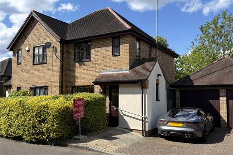 Pearson Close, Barnet, EN5