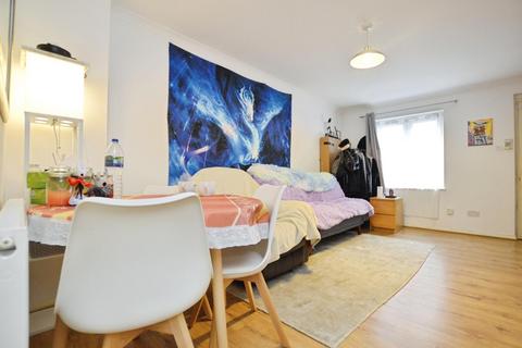 2 bedroom house for sale, Richard House Drive, London