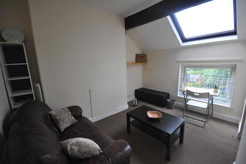 1 bedroom flat to rent, Providence Avenue, Woodhouse, Leeds, LS6 2HN
