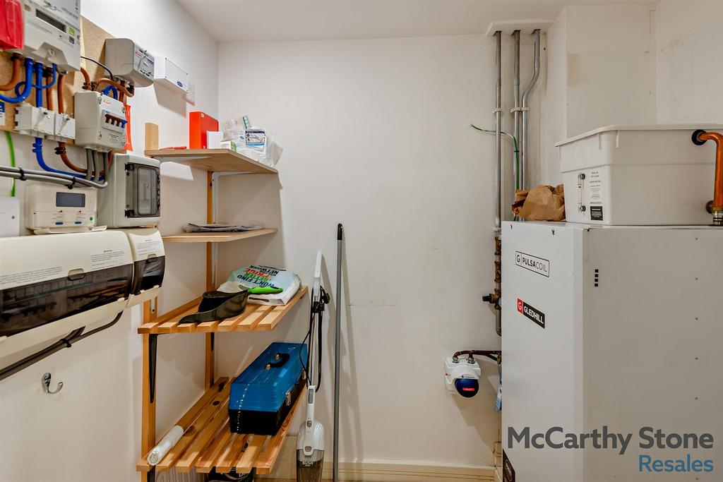 8677276-interior08-800.jpg