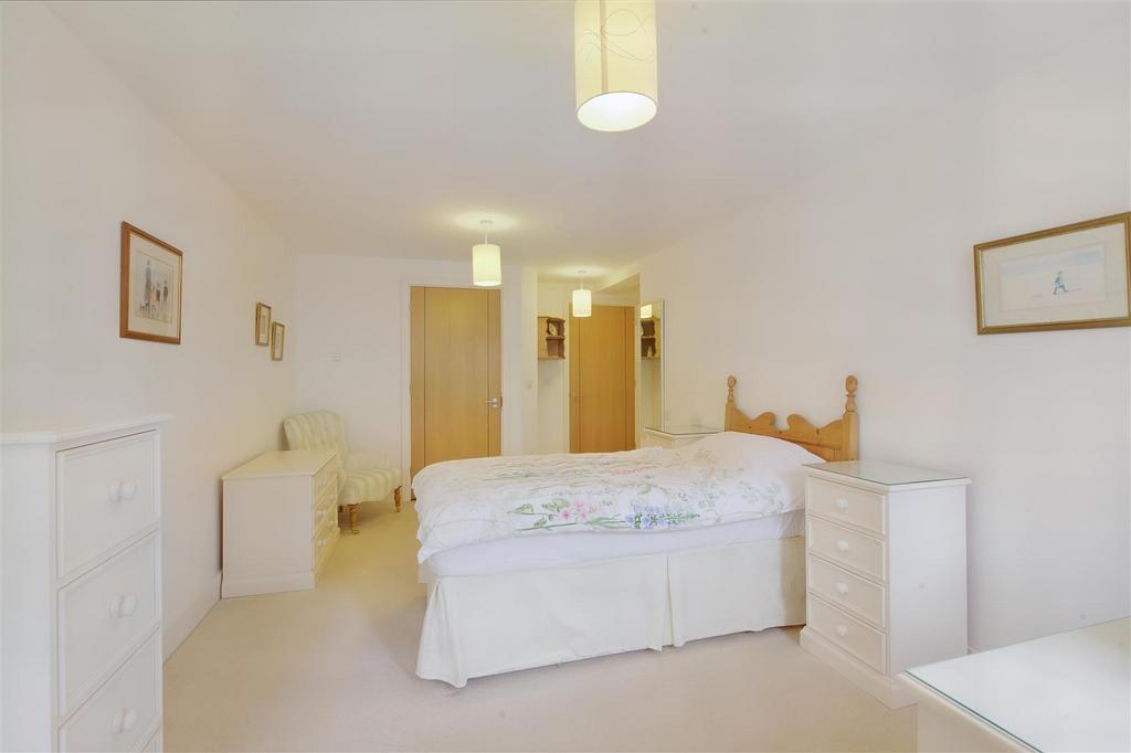 Master bedroom .JPG