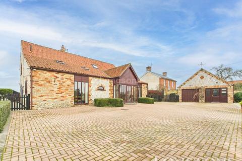 4 bedroom barn conversion for sale, White Hart Street, Foulden