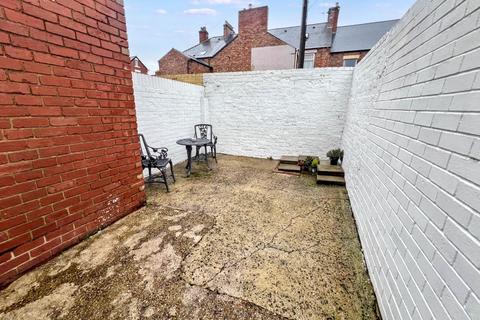 3 bedroom flat for sale, Hopper Street West, North Shields, Tyne and Wear, NE29 0EG