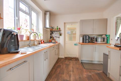 3 bedroom detached house for sale, BITTERNE! CHECK OUT THE GARDEN! POTENTIAL TO EXTEND! LOG BURNER!